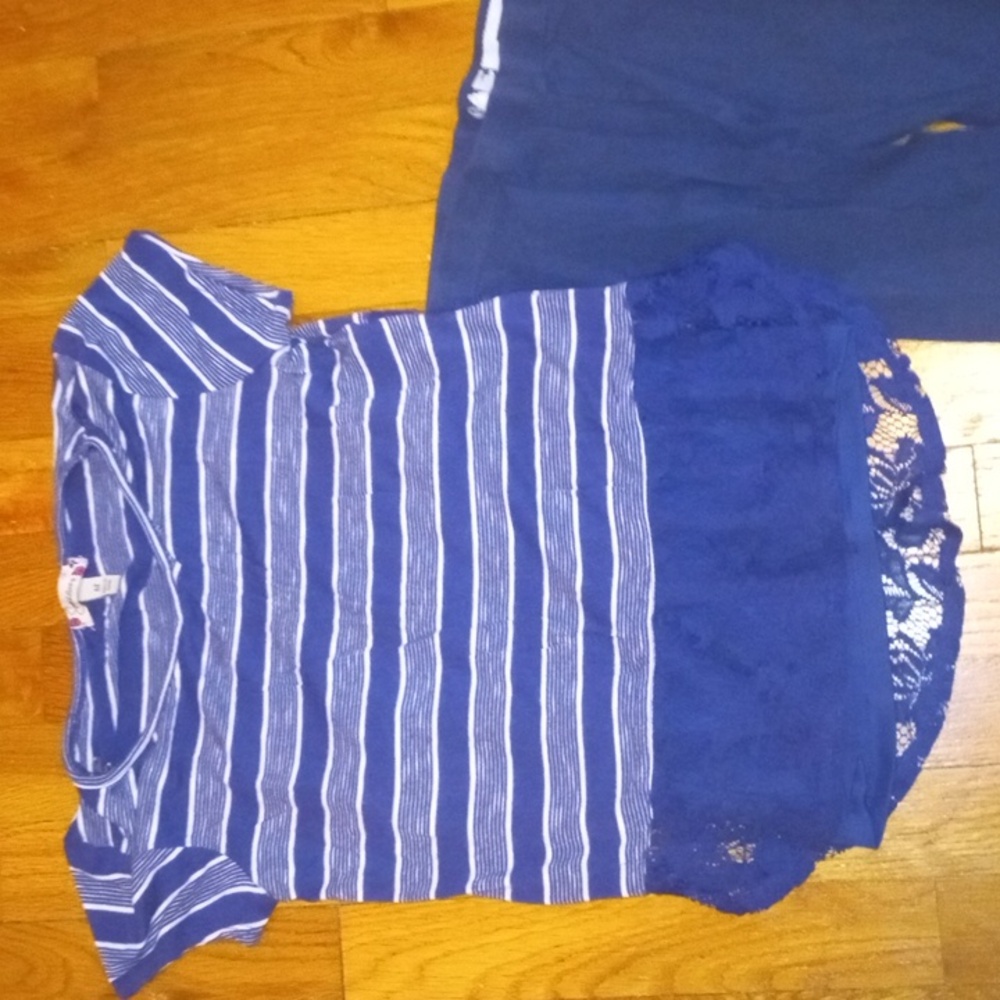 Blue Striped Top with lace accent and Leggings Set girl medium - Picture 2 of 3